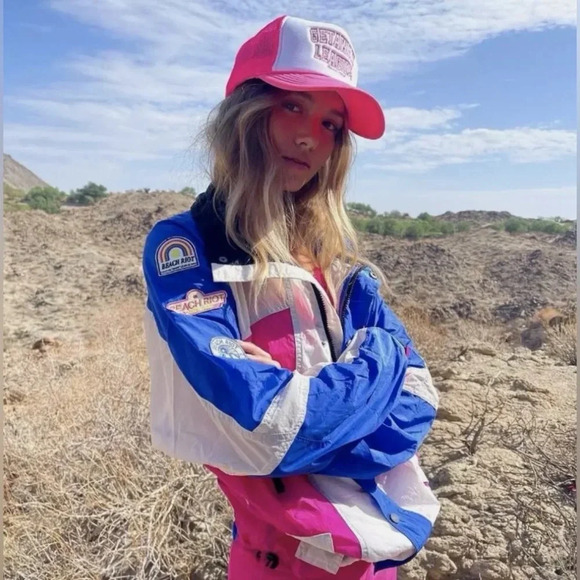 Beach Riot Glacier Windbreaker, magenta monsoon - Picture 8 of 15